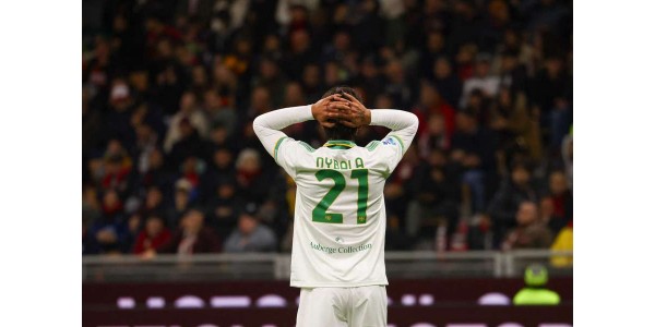 Paulo Dybala falhou o seu primeiro penálti contra a Roma Paulo Dybala falhou o seu primeiro penálti contra a Roma